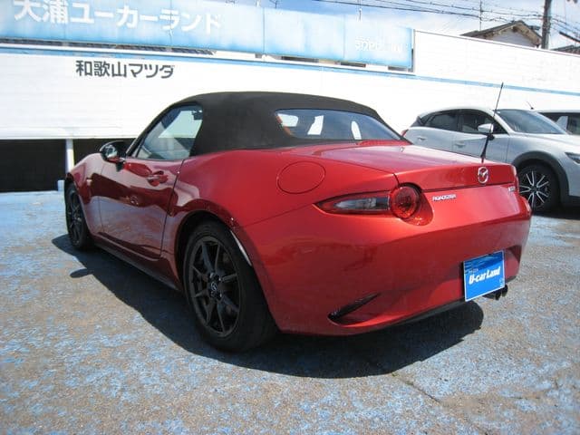 Car thumbnail 3