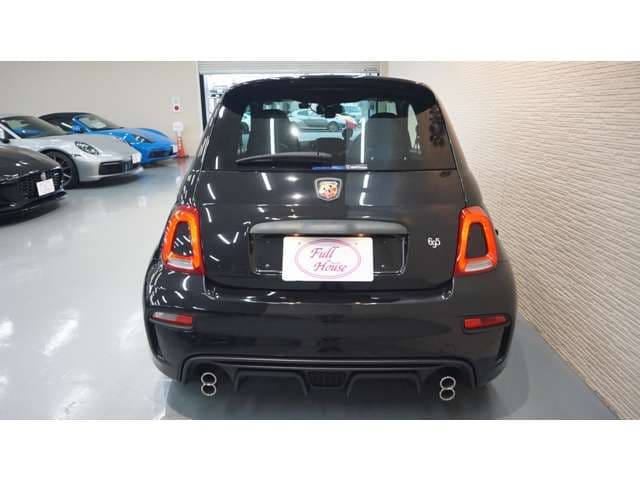 Car thumbnail 4