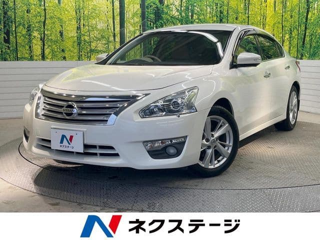 NISSAN