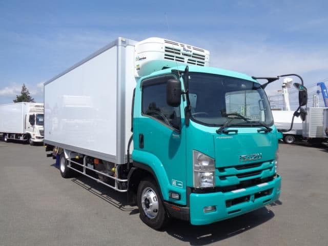 ISUZU
