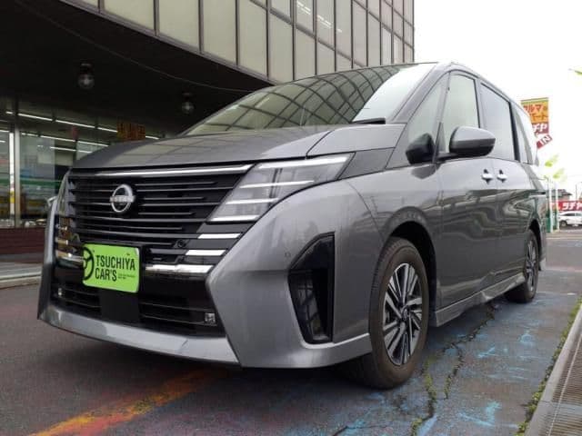 NISSAN