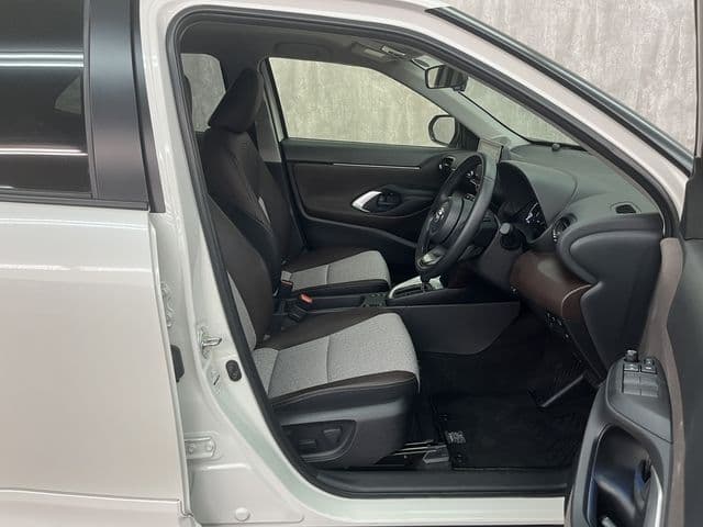 Car thumbnail 4