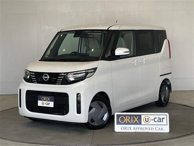 NISSAN