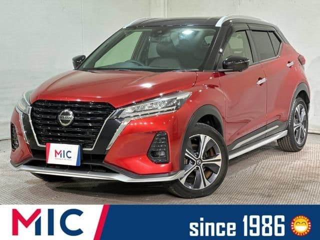 NISSAN