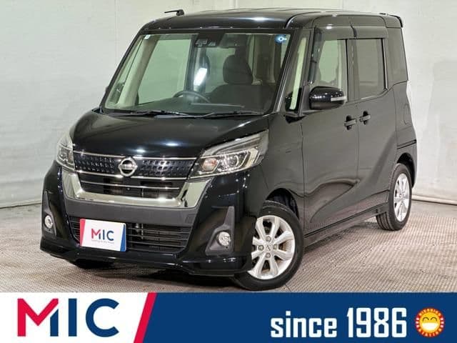 NISSAN