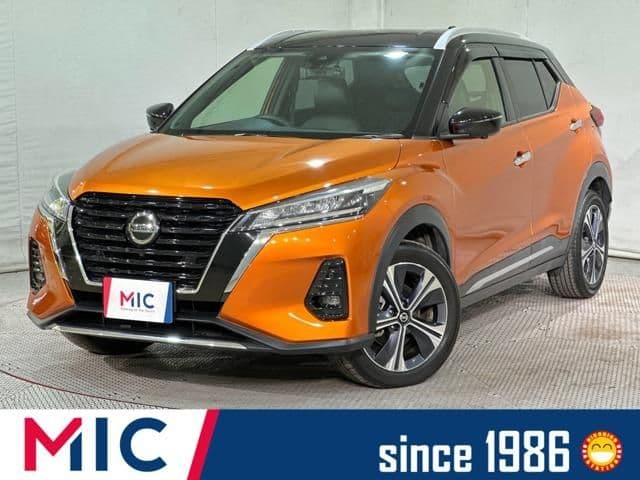 NISSAN