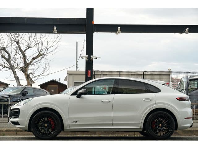 Car thumbnail 4