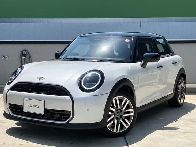 Car image 1