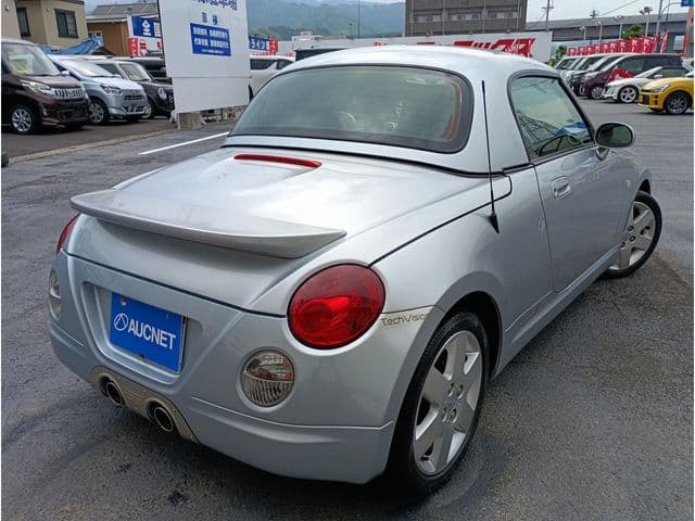 Car thumbnail 4