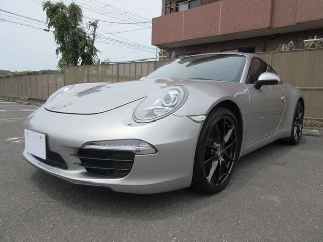 PORSCHE