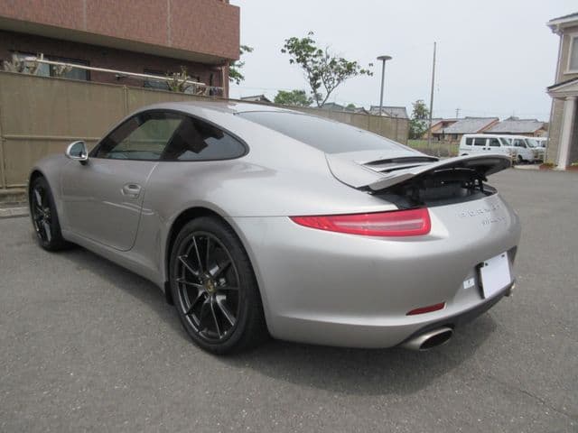 Car thumbnail 3