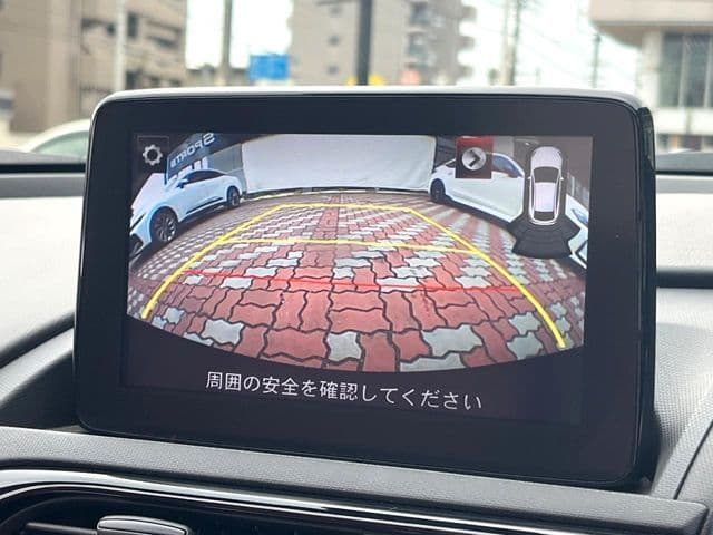 Car thumbnail 4