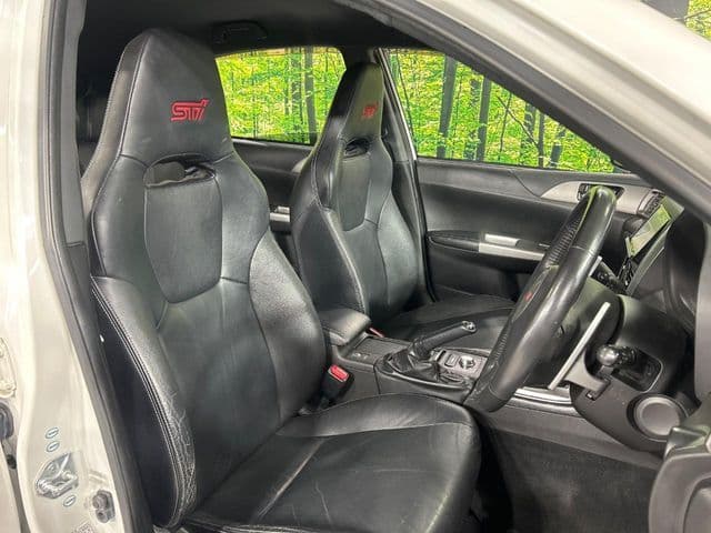 Car thumbnail 4