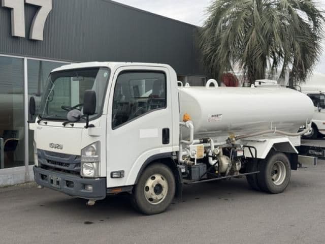 ISUZU