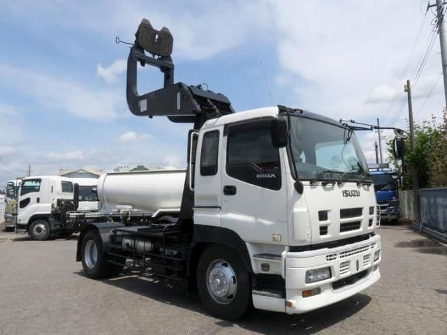 ISUZU