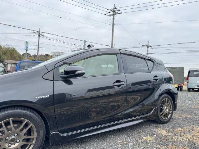 Car thumbnail 4