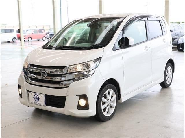 NISSAN