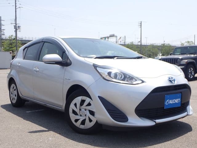 Car image 1