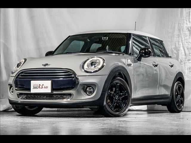 Car image 1