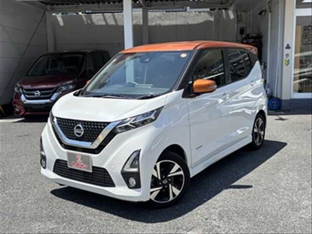 NISSAN