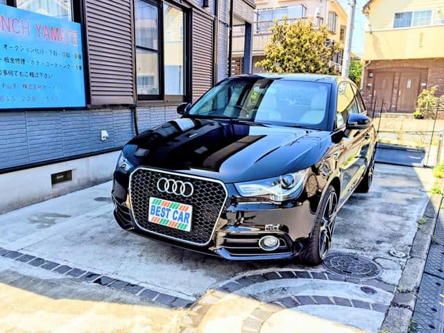 AUDI