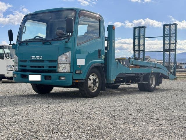 ISUZU