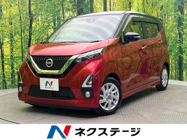 NISSAN