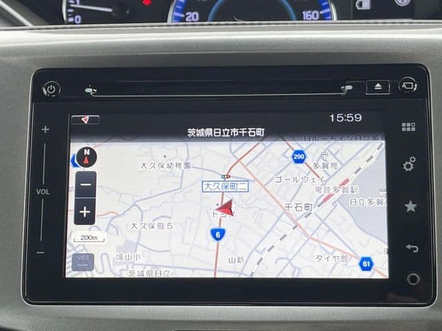 Car thumbnail 4