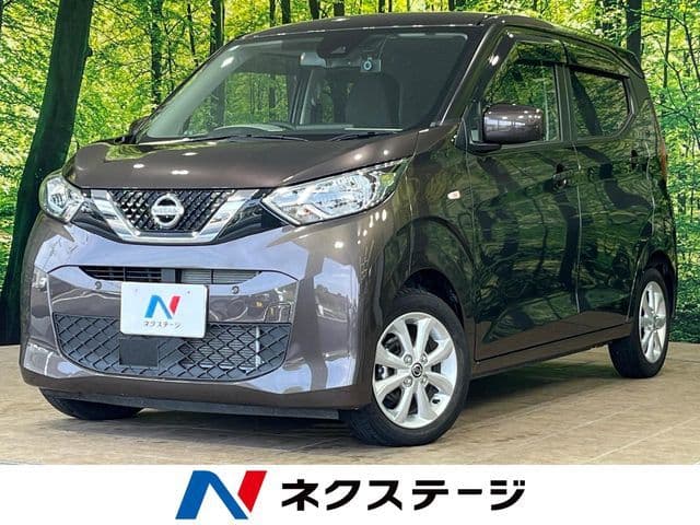 NISSAN