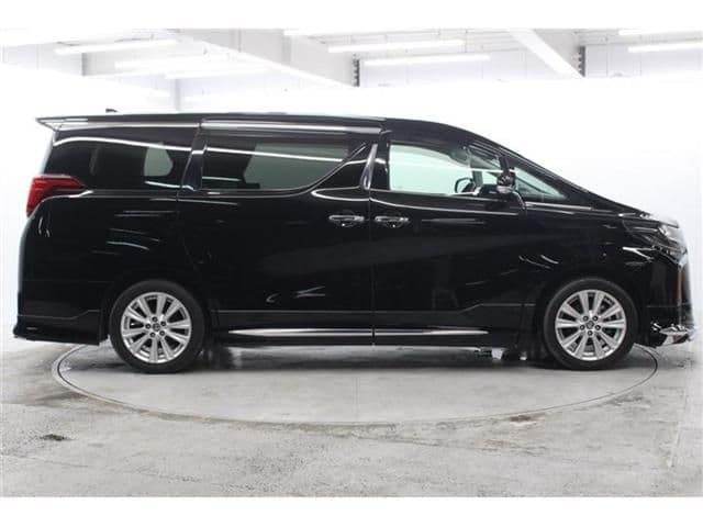 Car thumbnail 4