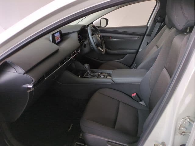 Car thumbnail 4