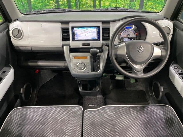 Car thumbnail 4