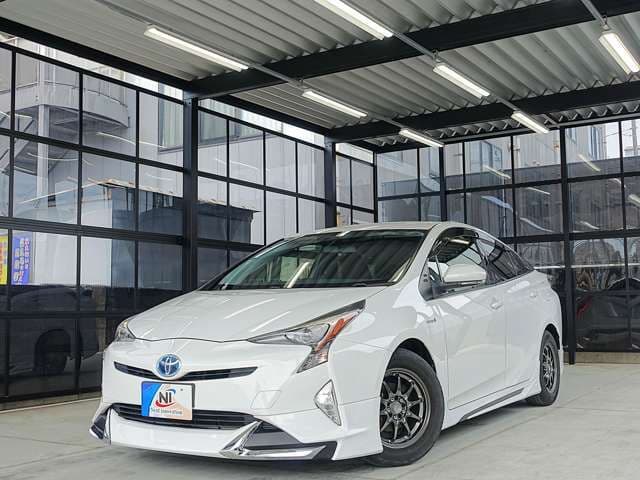 Car thumbnail 3