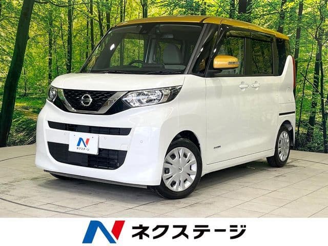 NISSAN