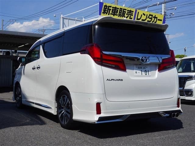 Car thumbnail 3
