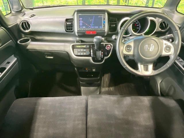 Car thumbnail 2