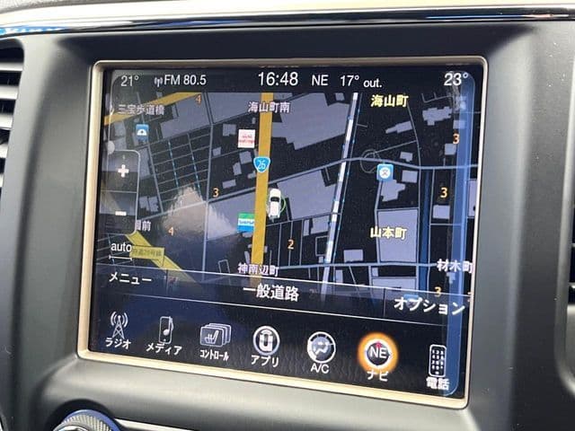 Car thumbnail 4