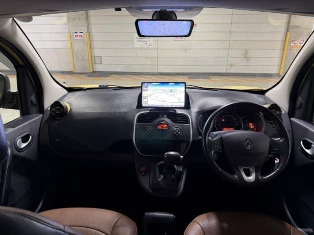 Car thumbnail 2