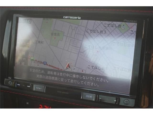 Car thumbnail 3