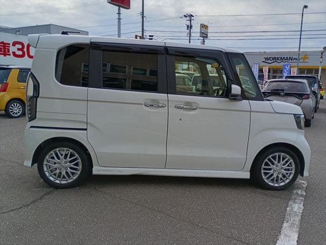 Car thumbnail 4
