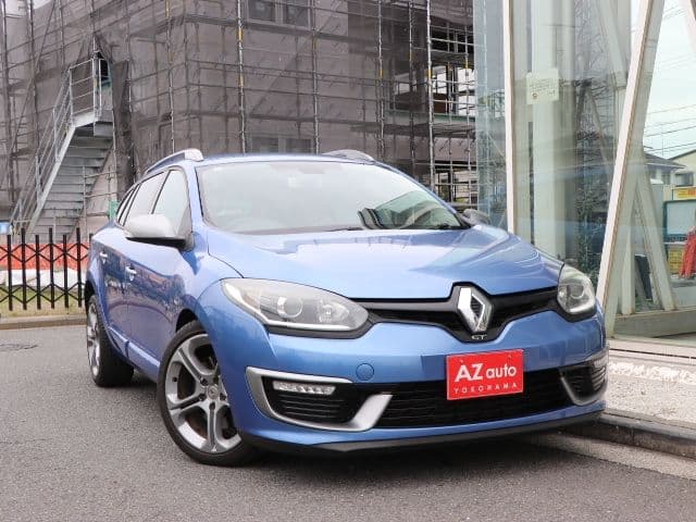 RENAULT