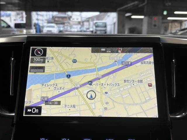 Car thumbnail 3