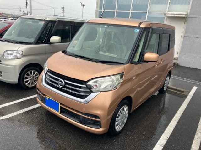 NISSAN
