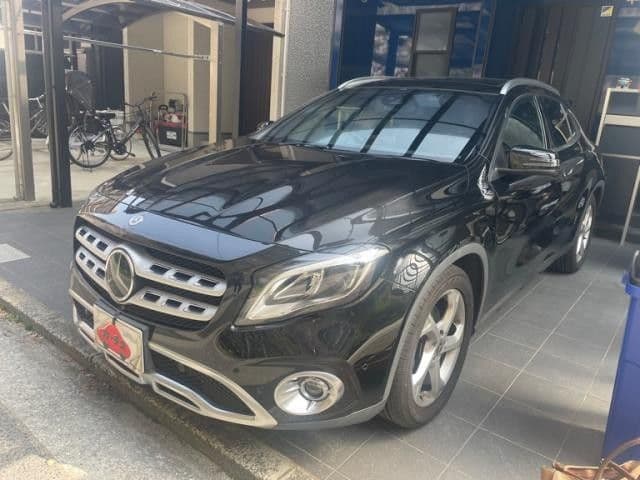 MERCEDES BENZ