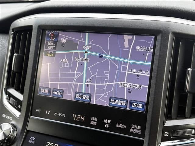Car thumbnail 4