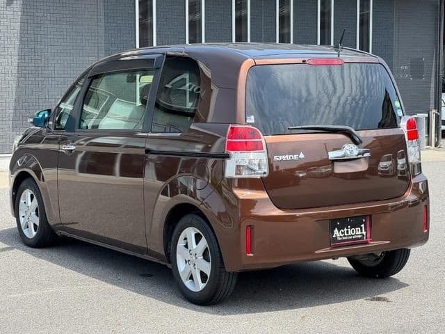 Car thumbnail 4
