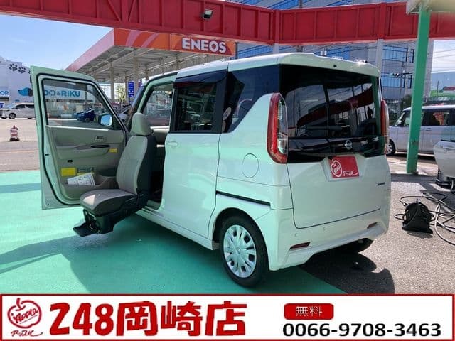NISSAN