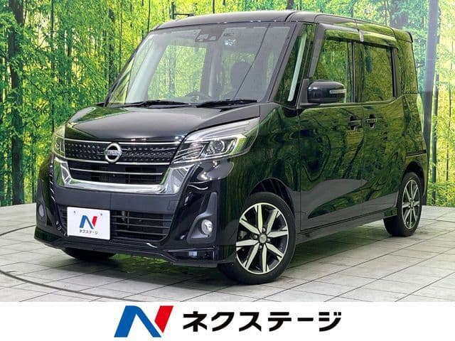 NISSAN