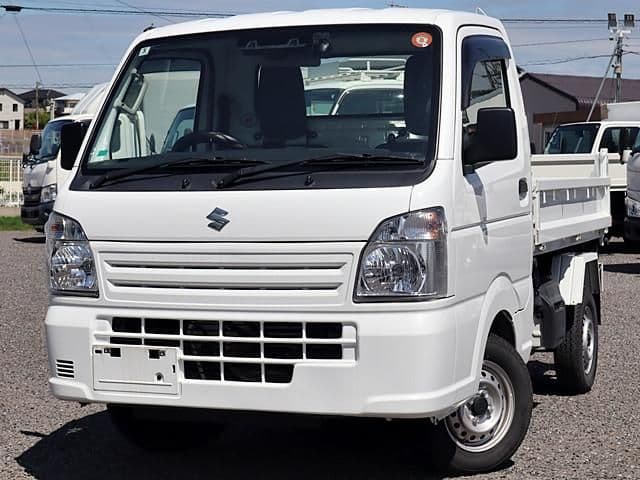 SUZUKI