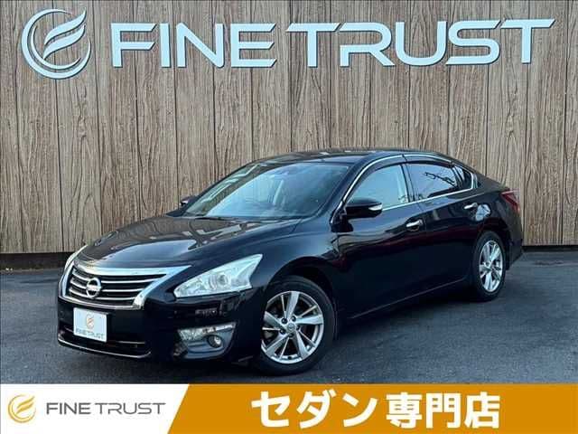 NISSAN